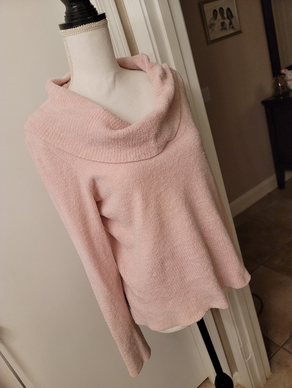 🩷Gorgeous Pink Cowl by Worthington🩷